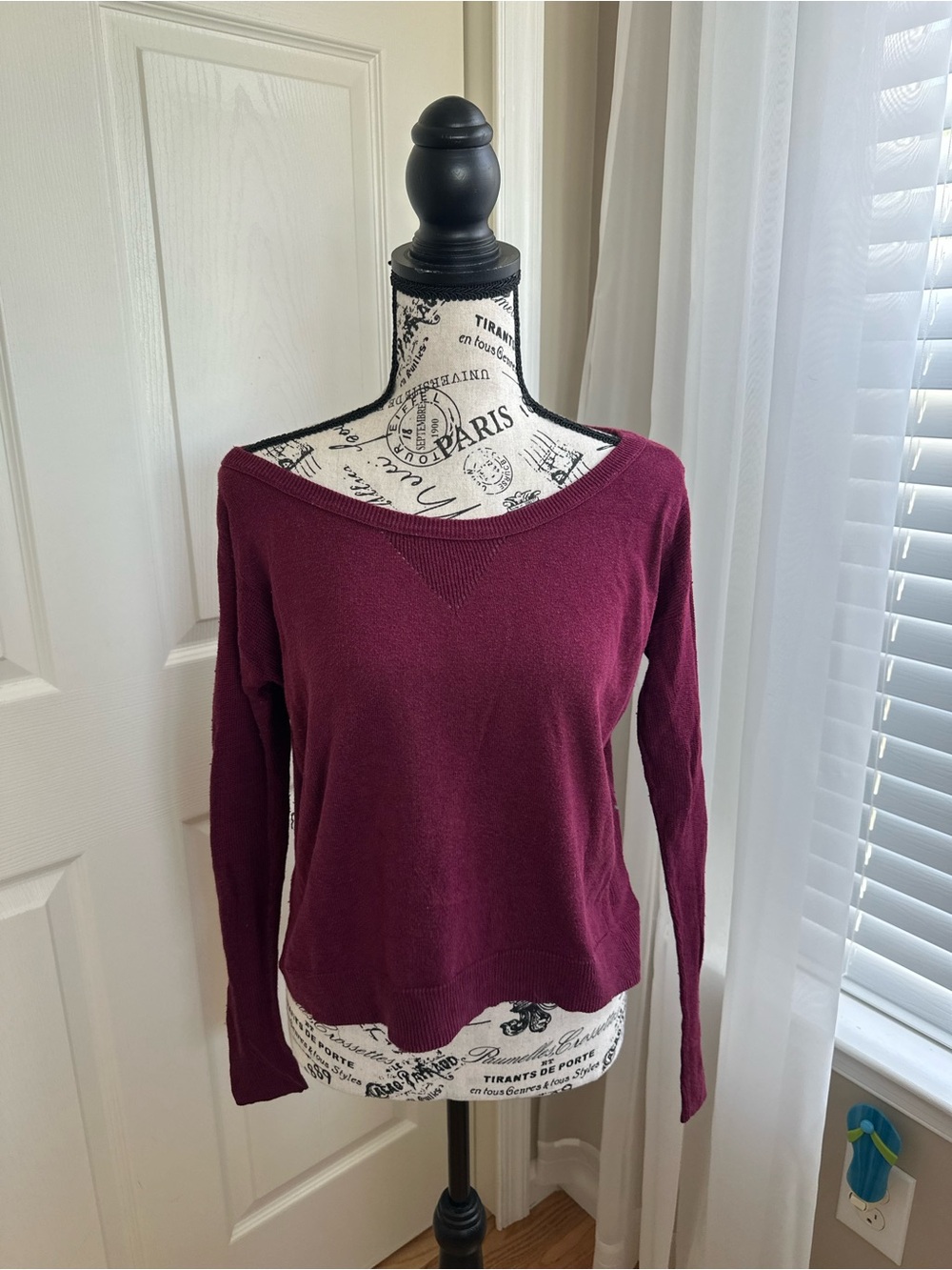 American Eagle Thin Sweater
